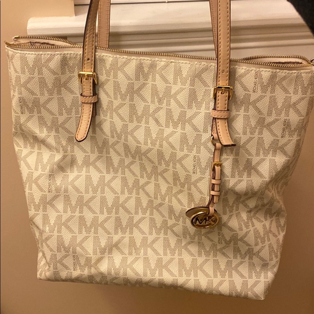 Michael Kors tote!